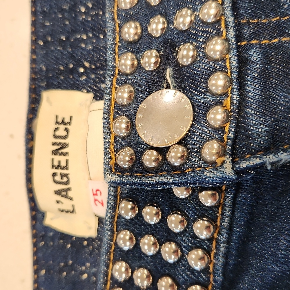 L'AGENCE Women's Zoe Dome Studded Denim Jean Shorts 25" Waist - Picture 4 of 9